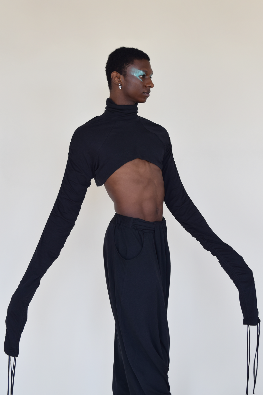 Strait Tie Top – Vivat Novum