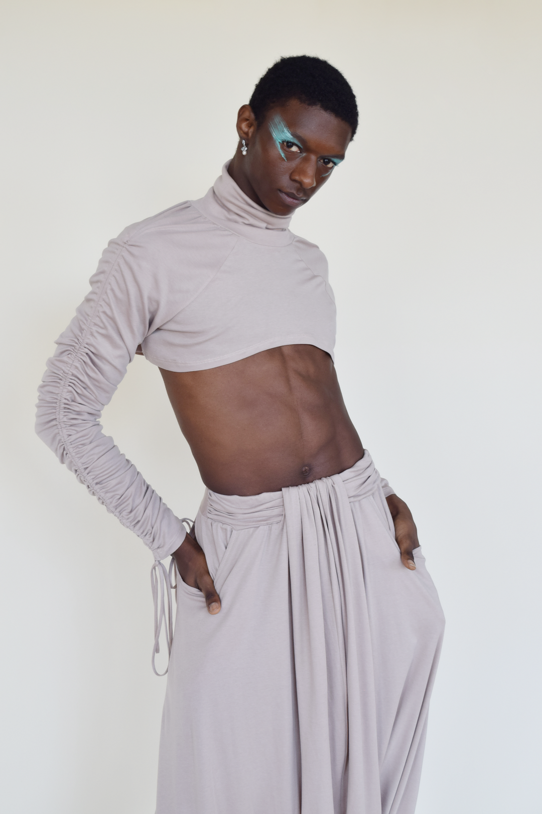 Strait Tie Top – Vivat Novum